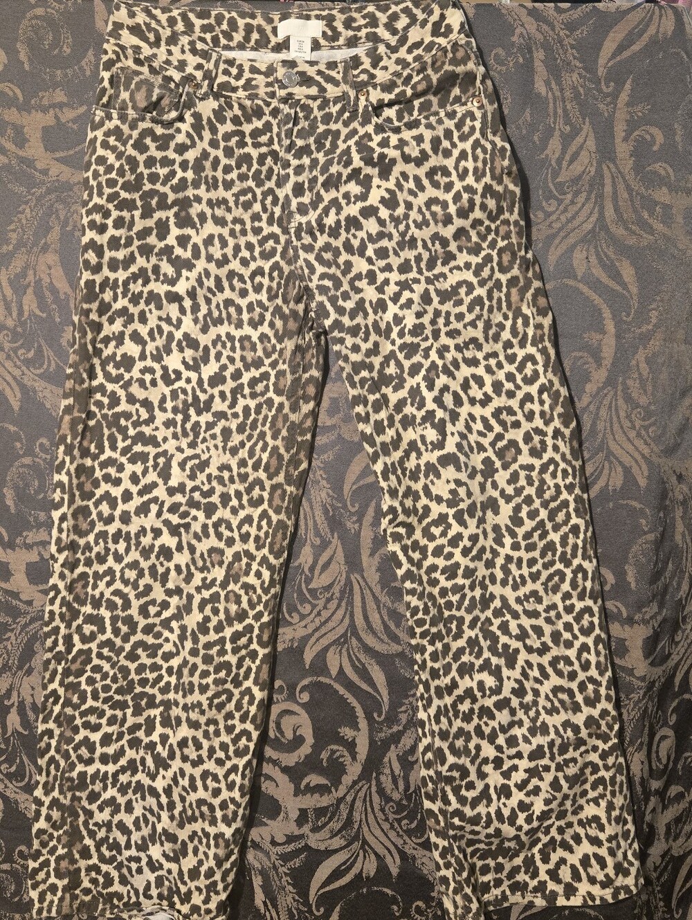 H&M Wide-Leg Leopard Print Denim Jeans Size US 6 / EUR 38